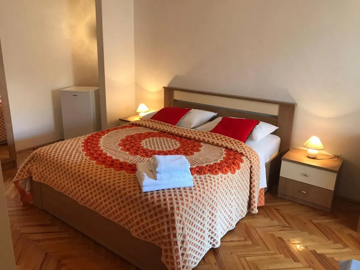 Summer Rooms Baska 2 0*, Baska (Krk) Croatia