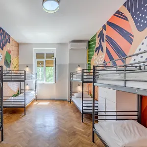 Colors Of Adriatic - Youth Only Hostel Split